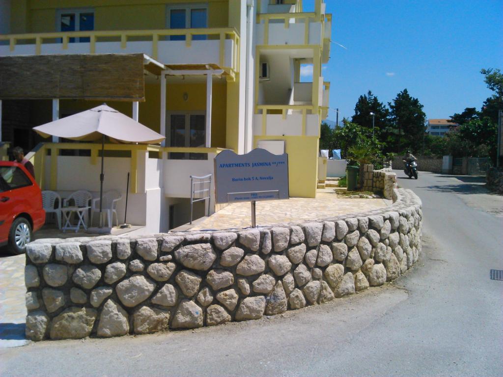 Apartments Jasmina Novalja Exterior foto